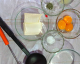 Foto del paso 1 de la receta: Huevos benedictino con salsa holandesa