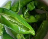 A picture of step 1 of Stuff chillies with cheese and potatoes..(piment Farsi).