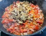 Une image de l'étape 10 de Gratin de coquillettes au lard, 3 fromages, tomates et champignons.
