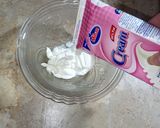 A picture of step 3 of Creamy fruit Salad.
