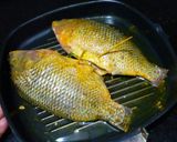 صورة لخطوة 11 من وصفة 🐟 سمك بلطي بالفورن 🐟