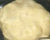 A picture of step 4 of Mawa aur Suji ki Gujiya.
