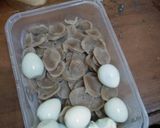 Foto langkah ke 3 dari resep Seblak Ceker Bakso Telor Puyuh Eps 2.