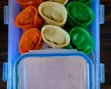 A picture of step 8 of Tricolor Chicken Momos.