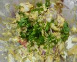A picture of step 2 of Sujji Piyaz Pakora.
