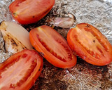 Foto del paso 3 de la receta: Camarones con nopales en salsa de chile guajillo