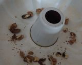 عکس مرحله 2 از دستور کیک خرمالو و گردو