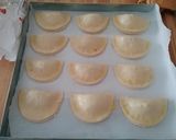 Une image de l'étape 5 de Chaussons Farcis au Poulet.