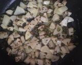 A picture of step 2 of Sabudana khichadi.