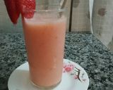 Foto del paso 2 de la receta: Batido de manzana, banana y frutilla