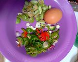 Foto langkah ke 1 dari resep Oseng Pete + telor + cabe gendot.