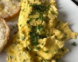 A picture of step 4 of Velvety Scrambled Eggs.