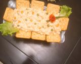 A picture of step 5 of Pizza hut salad.
