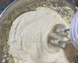 Foto langkah ke 2 dari resep Cream Cheese Butter Cake (Gluten Free, 5 bahan).