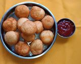A picture of step 3 of Urad Dal Vada.