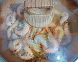Foto del paso 4 de la receta: Gambas frescas salteadas al ajillo y perejil