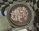 Foto langkah ke 2 dari resep Mie Ayam Bakso Homemade (Recook: Resep by @Suci Normaliani).