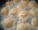 A picture of step 6 of Bread crumb akara.