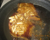 Foto del paso 4 de la receta: Bistec de Res término medio al ajo, mantequilla y romero