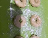 Foto langkah ke 2 dari resep Donat Meses Coklat.