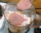 A picture of step 1 of Banana Smoothie with Oats and Chocolate.