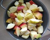 A picture of step 1 of Apple and cinnamon.