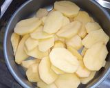 A picture of step 1 of Spicy Irish potatoes.