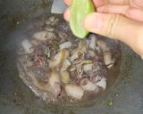 Foto langkah ke 4 dari resep Cumi Saus Hitam Manis.