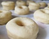 Gambar langkah 5 resipi Donut kampung.