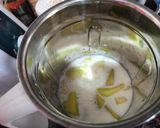 A picture of step 1 of Muskmelon chocolate milkshake.