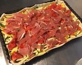Une image de l'étape 6 de Tarte aux courgettes, tomates, lonzo crème de basilic et épices.