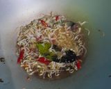 Foto langkah ke 2 dari resep Tumis Taoge Bakso.