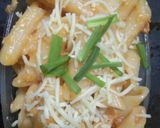 A picture of step 4 of Tomato cheese pasta.