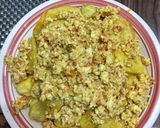 A picture of step 7 of Irish chips with Scrabbled egg.
