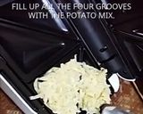 A picture of step 4 of Toaster Hashbrown Sandwiches.