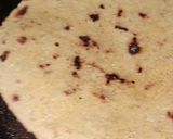 A picture of step 4 of Makka ka parantha.