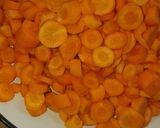 A picture of step 2 of Carrot juice.