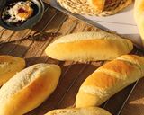 Hình bước làm 2 của món Bánh Mì Việt Nam