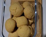 Foto langkah ke 4 dari resep Round Sugar Butter Cookies.