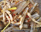 Gambar langkah 2 resipi Ambal/Pepahat/Siput Buluh Masak Berlada.