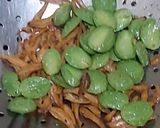 Foto langkah ke 1 dari resep Sambal Teri Pete.