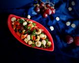A picture of step 5 of Healthy stir fry representing Makhana Veggies Nuts and Fruits.