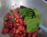Foto langkah ke 5 dari resep Oseng kulit melinjo.