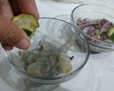 Foto langkah ke 1 dari resep Udang Cumi Saus Padang.