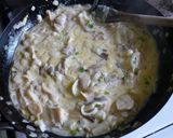 Foto del paso 9 de la receta: TALLARINES CINTA CON SALSA DE GIRGOLAS (HONGOS)