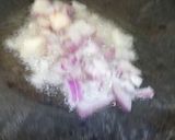 A picture of step 2 of Tawa fry qeema.
