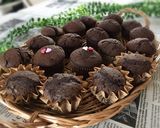 A picture of step 11 of Cup-Style Gateau au Chocolat for Valentine's Day.