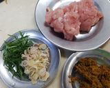 รูปขั้นตอนการทำที่ 1 ของ คั่วกลิ้งอกไก่