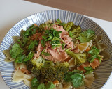 Foto del paso 2 de la receta: Pasta con brócoli y atún