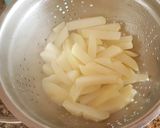 Foto del paso 2 de la receta: Revuelto de papas y morrones, con huevo